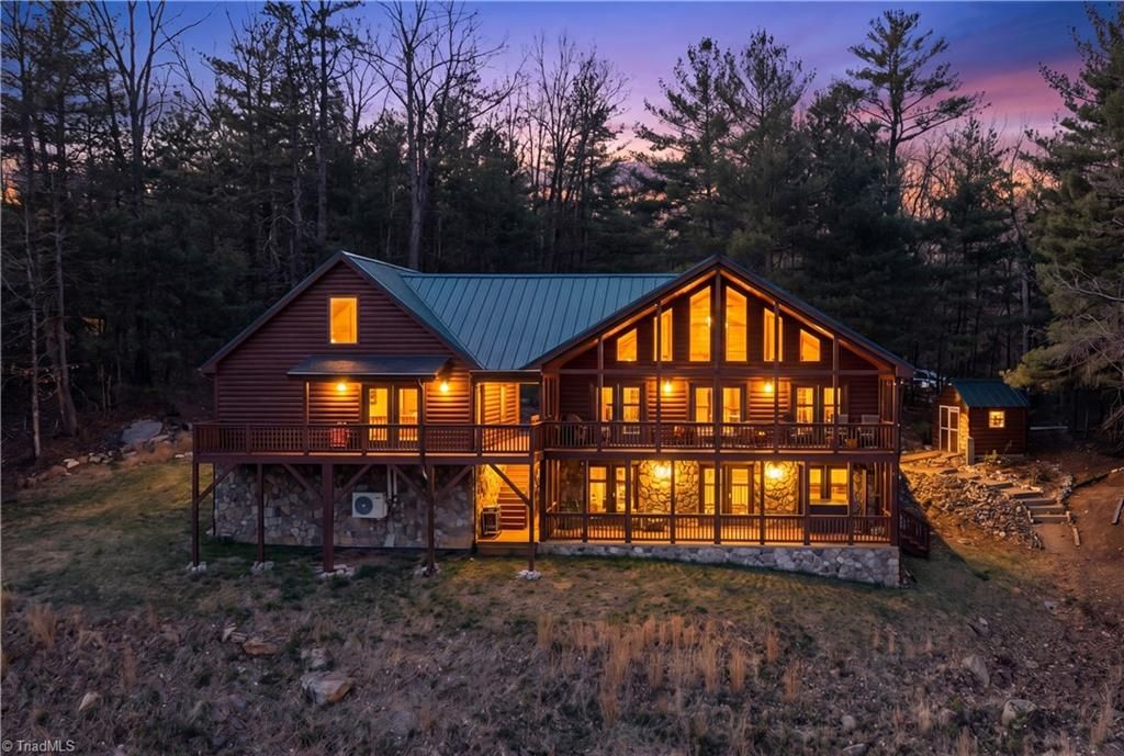 Photo of 196 Eagle Nest Road, Purlear, NC 28665 (MLS # 1215384)