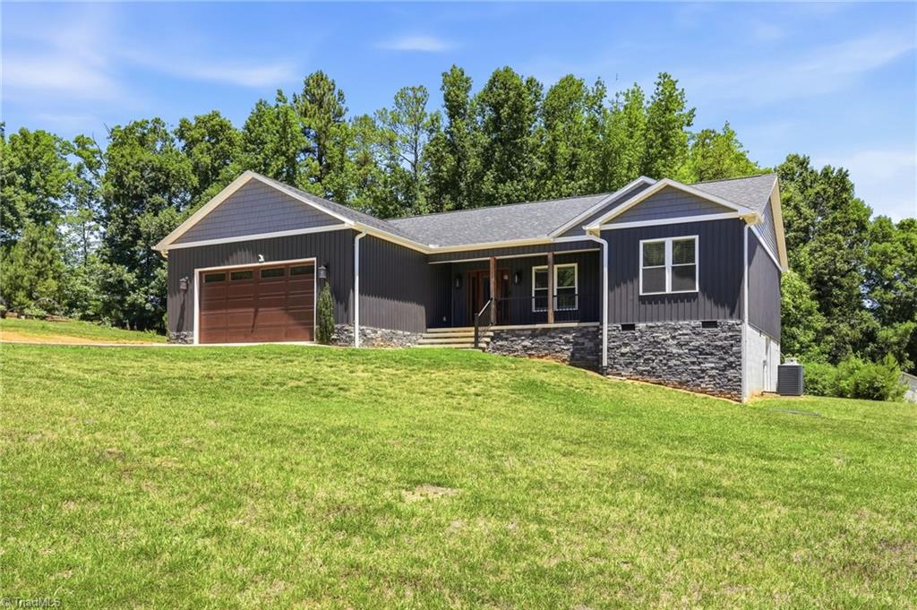 Photo of 169 Old Brushy Drive, Lexington, NC 27292 (MLS # 1224615)