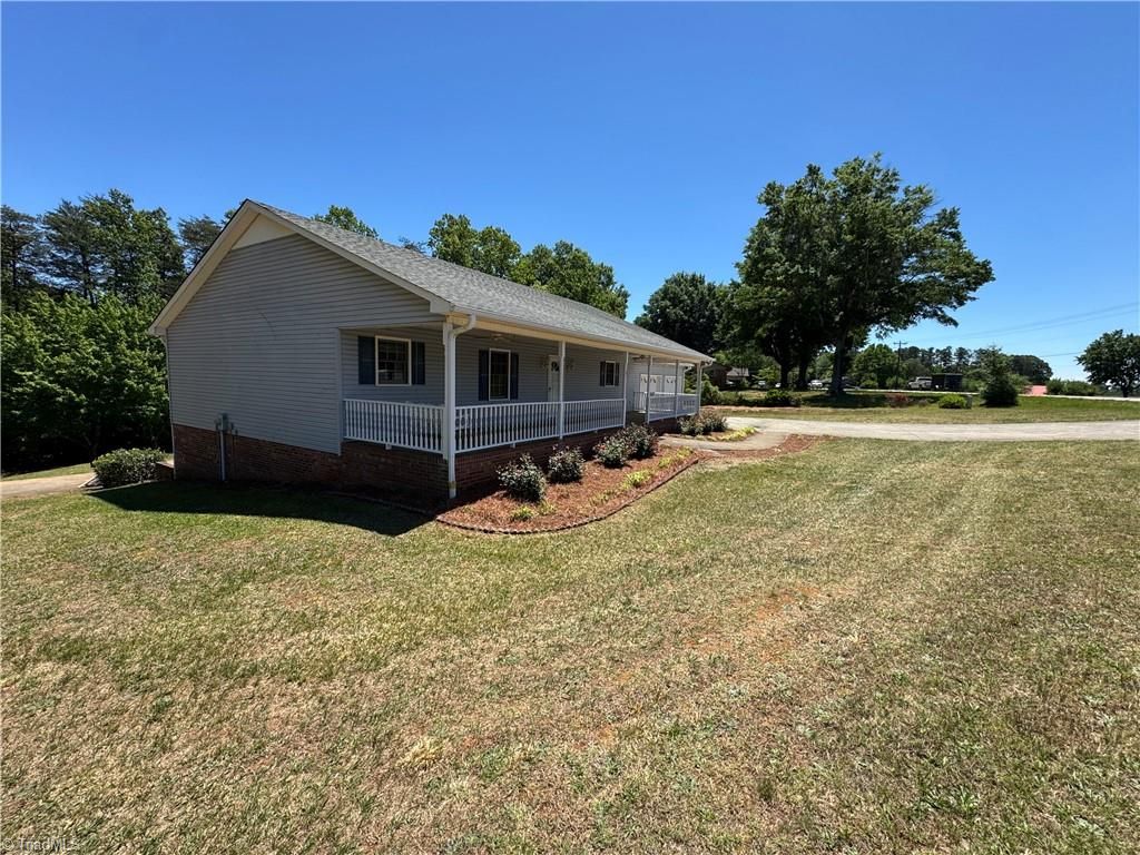 Photo of 6543 NC Highway 66 HWY S, King, NC 27021 (MLS # 1219076)