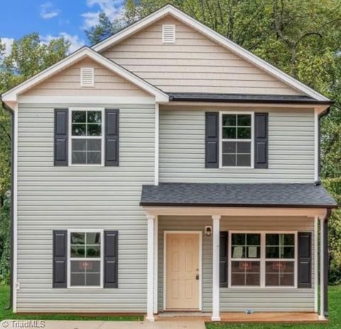 Homes For Sale - 401 Pennsylvania Avenue<br/> Rockingham County, Reidsville, NC 27320