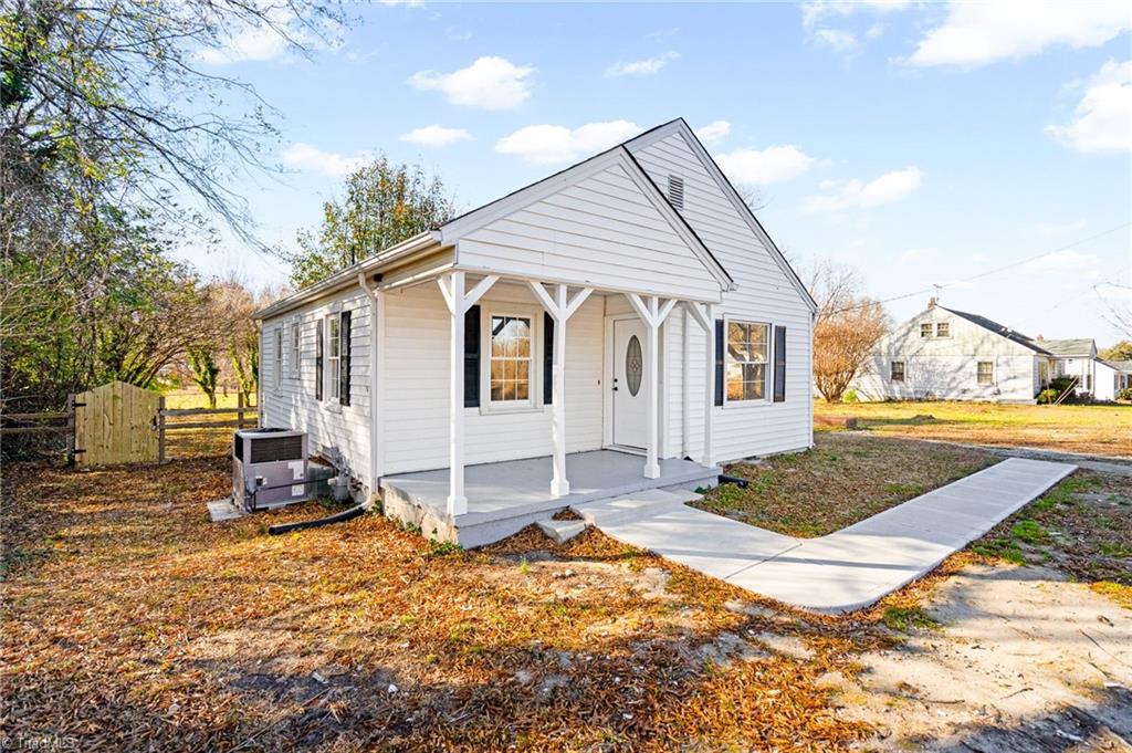 1020 Lakeside Avenue