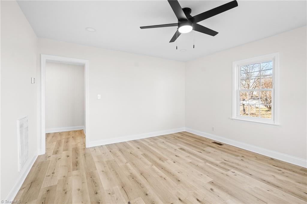 1020 Lakeside Avenue