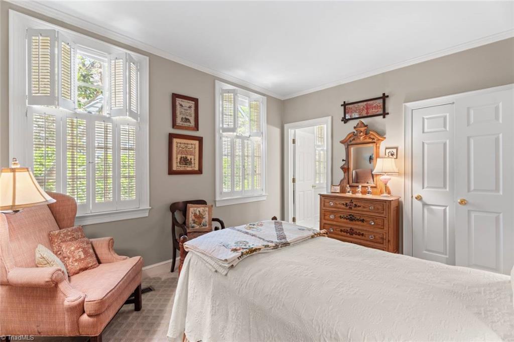 Winston-Salem, North Carolina 27104, United States, 3 Bedrooms Bedrooms, ,3 BathroomsBathrooms,Residential,Active,112109