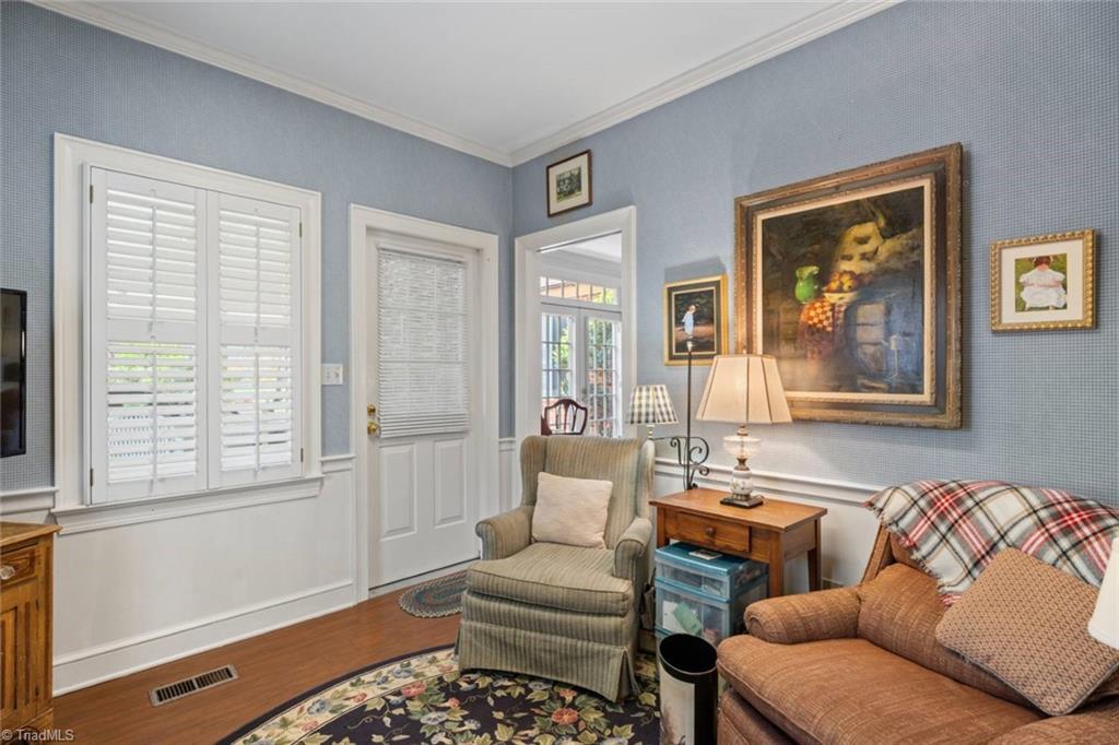 Winston-Salem, North Carolina 27104, United States, 3 Bedrooms Bedrooms, ,3 BathroomsBathrooms,Residential,Active,112109