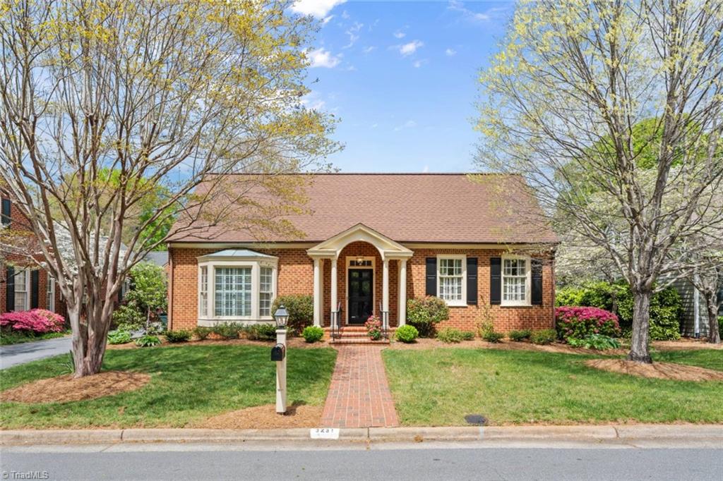 Winston-Salem, North Carolina 27104, United States, 3 Bedrooms Bedrooms, ,3 BathroomsBathrooms,Residential,Active,112109