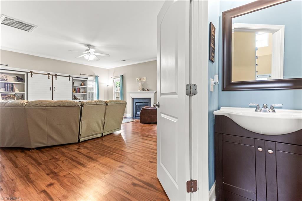 2018 Heron Pointe Drive, Whitsett, North Carolina image 22