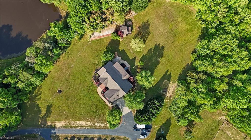 5250 Sartin Road, Burlington, North Carolina image 39