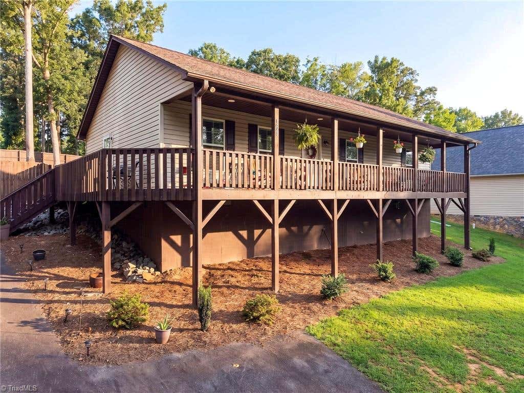 Photo of 133 Lake Drive 9 Dr, Lexington, NC 27292 (MLS # 1230519)