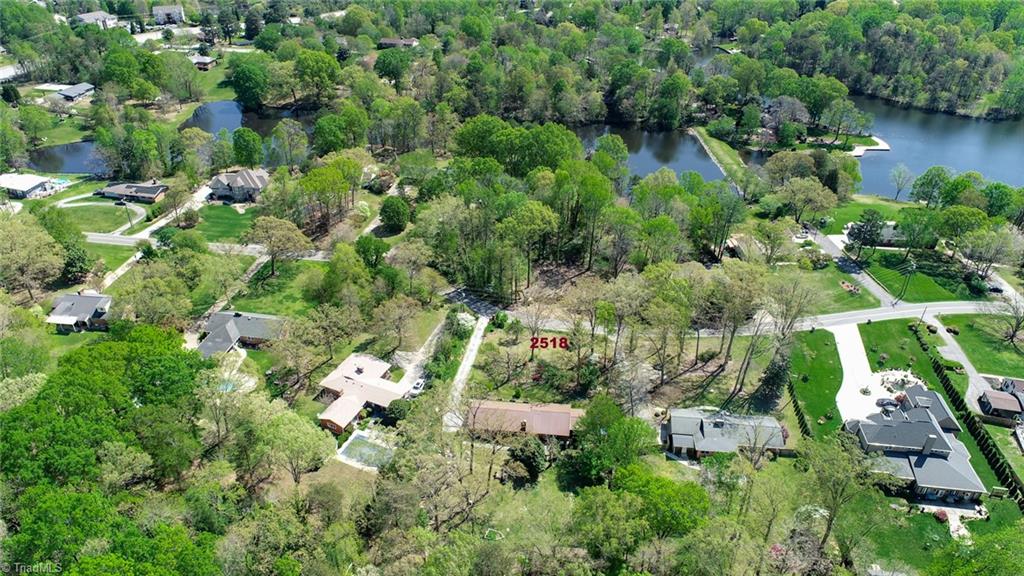 2518 W Woodlyn Way, Greensboro, North Carolina image 5