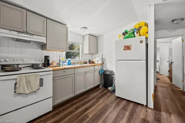 253 Hoover Hill Road, photo 5 of 15