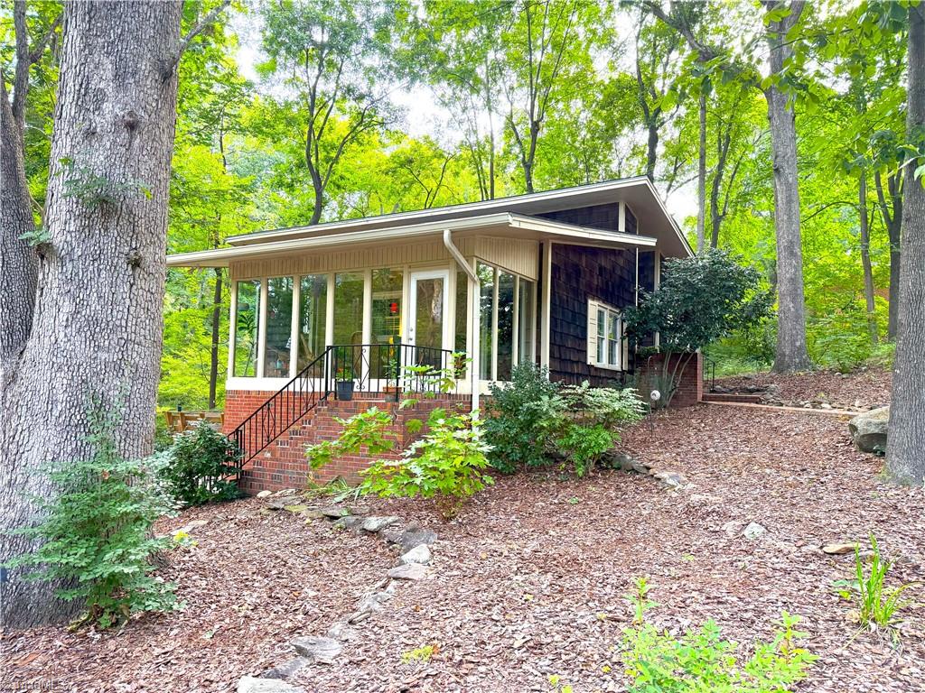 616 Burke Trail