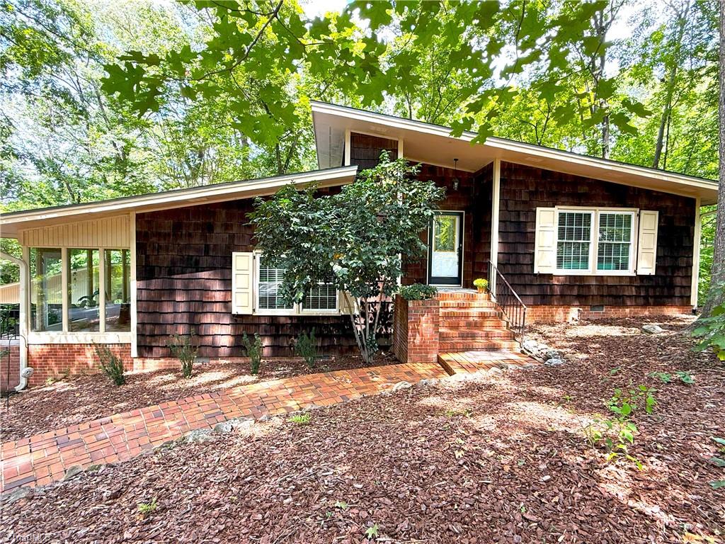 616 Burke Trail