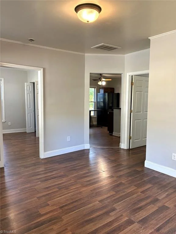 1206 Vernon Place, photo 4 of 17
