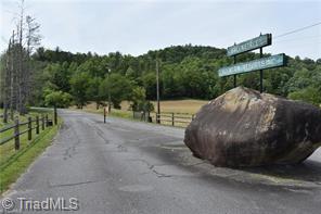 000 Grandview Circle, Traphill, North Carolina image 1