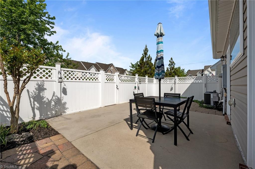 301 Robyns Glen Circle, Greensboro, North Carolina image 7