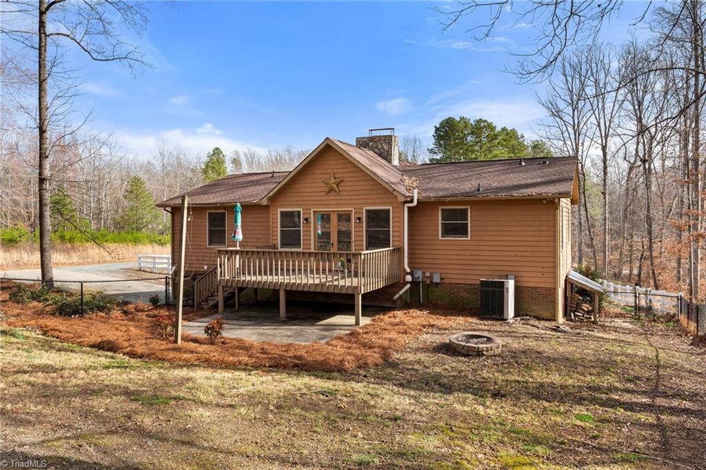 3987 Sundance Drive, Walnut Cove, North Carolina image 8