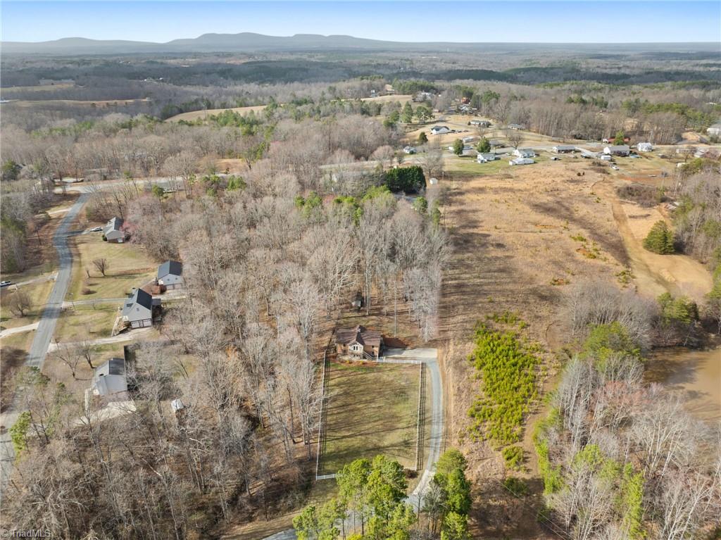 3987 Sundance Drive, Walnut Cove, North Carolina image 41