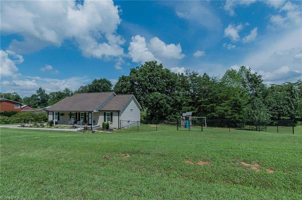 Photo of 185 Broadway Road, Lexington, NC 27295 (MLS # 1230180)