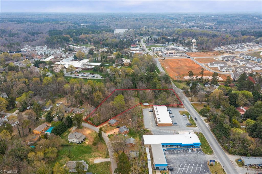 1227 Greensboro Road