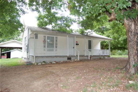 Homes For Sale - 156 S Snider Street<br/> Denton, NC 27239