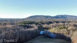 1109 Briarcreek Road, photo 2 of 6