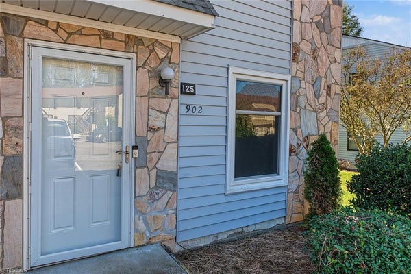 902 S RIDGE CT APT 125, WINSTON SALEM, NC 27107 - Image de2c000bbe1107f4c2a92f255771d155/4066074575