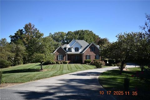 7872 Bufflehead Court Greensboro NC 27455