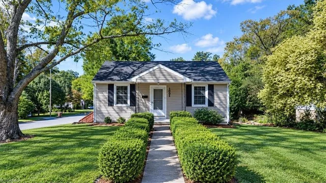 1001 Grayland Street, photo 2 of 48