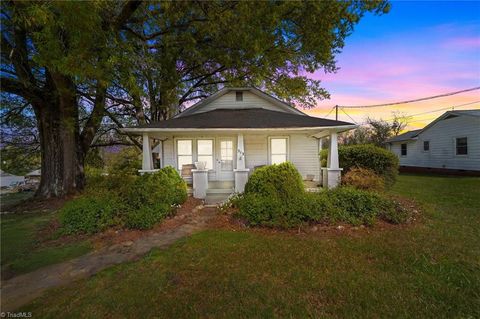Homes For Sale - 313 E King Street<br/> King, NC 27021