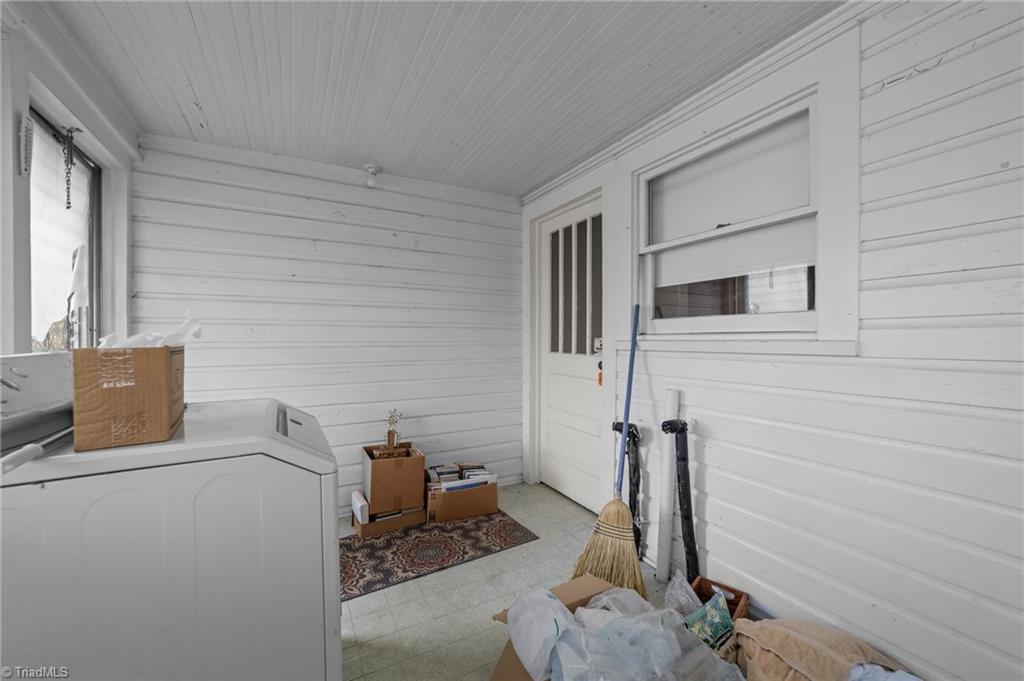 313 E King Street, King, North Carolina image 26