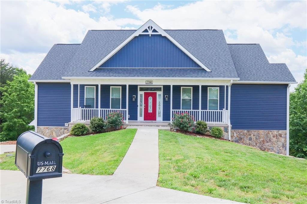 7768 Pinecone Lane, Hickory, North Carolina image 4