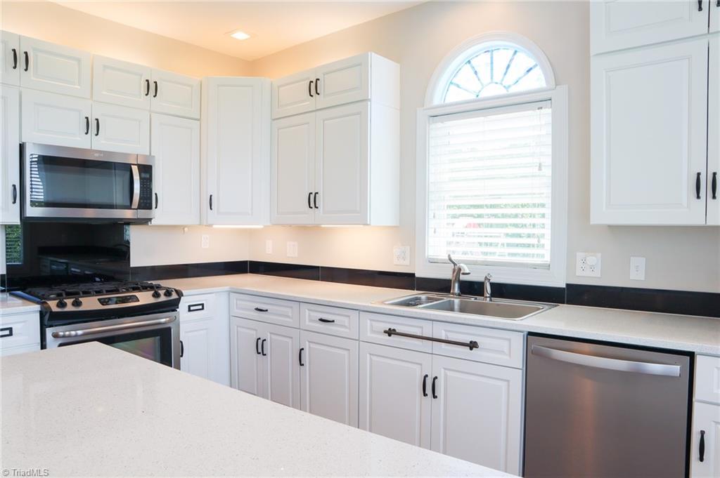 7768 Pinecone Lane, Hickory, North Carolina image 16