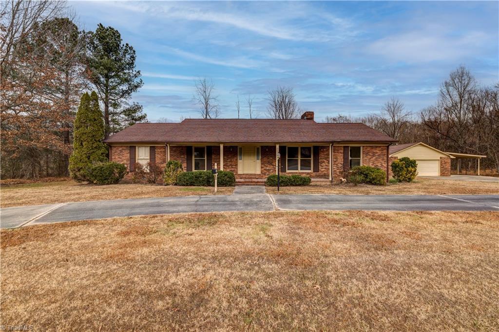 2126 Chestnut Street