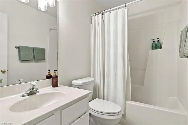 3339 Cherrybrook Drive, photo 4 of 48