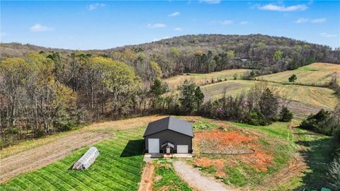 Vacant Land For Sale - 6696 Nc Highway 49<br/> Denton, NC 27239