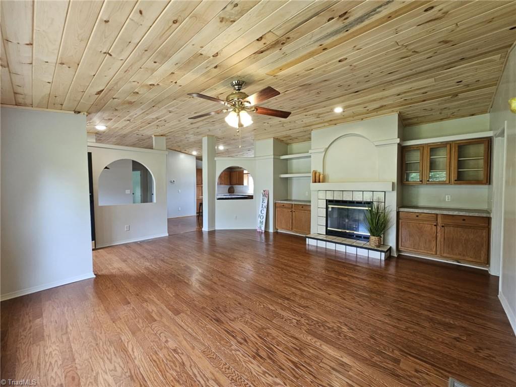 115 Green Walnut Street, Traphill, North Carolina image 10