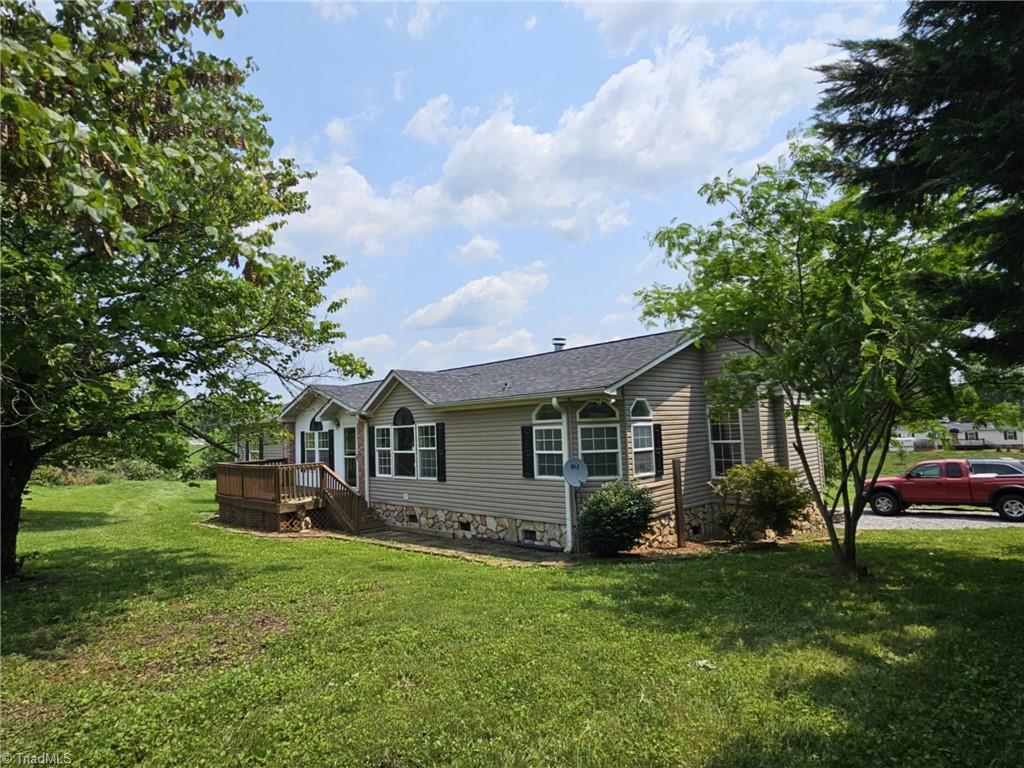 115 Green Walnut Street, Traphill, North Carolina image 2