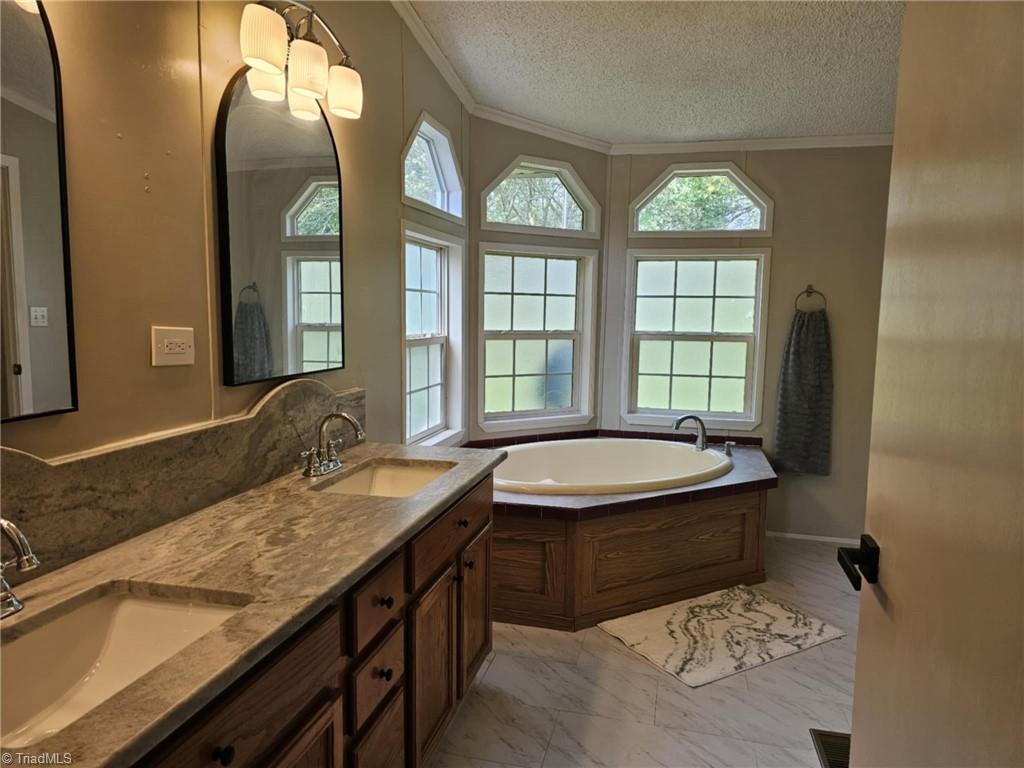 115 Green Walnut Street, Traphill, North Carolina image 24