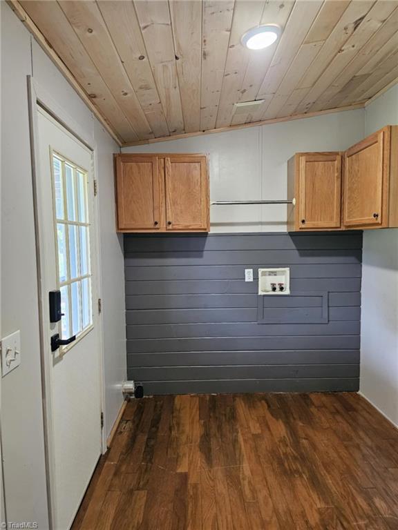 115 Green Walnut Street, Traphill, North Carolina image 28