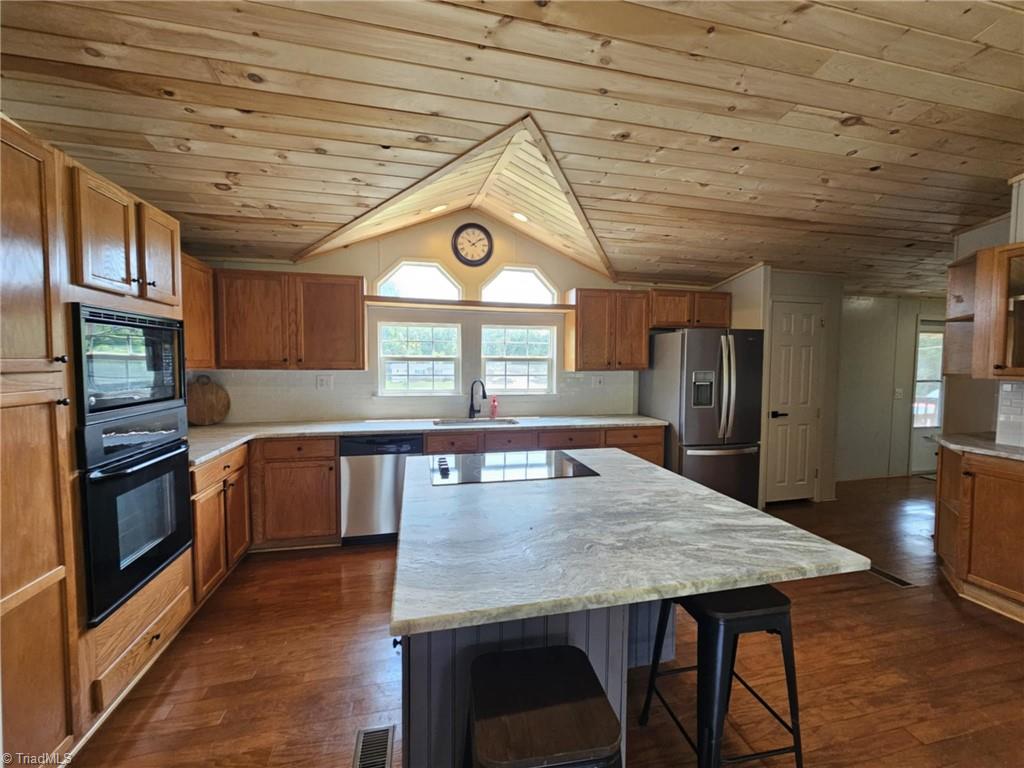 115 Green Walnut Street, Traphill, North Carolina image 16