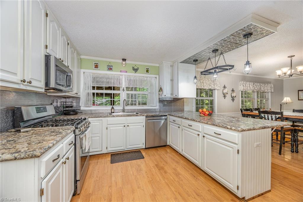 360 Country Lane, Mocksville, North Carolina image 9