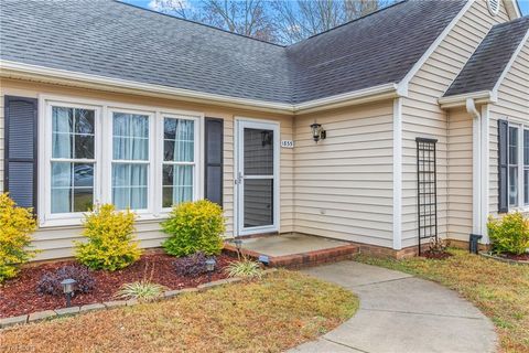 A home in Kernersville