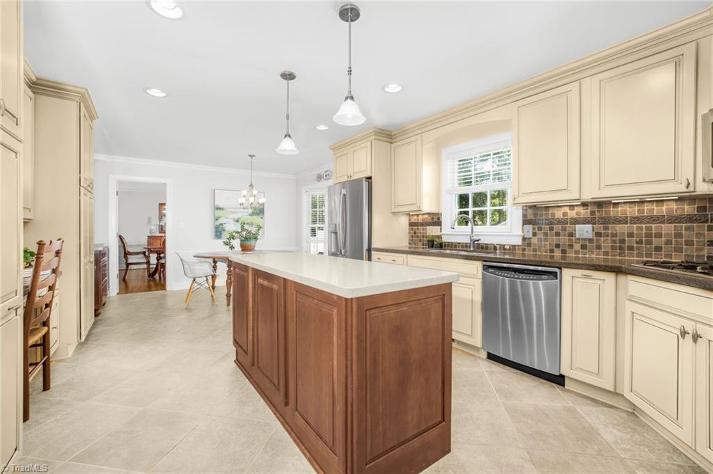 Greensboro, North Carolina 27410, United States, 4 Bedrooms Bedrooms, ,4 BathroomsBathrooms,Residential,Active,188019