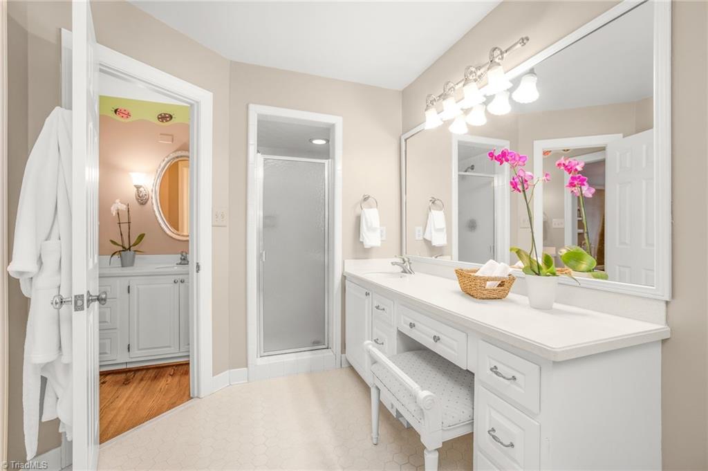 Greensboro, North Carolina 27410, United States, 4 Bedrooms Bedrooms, ,4 BathroomsBathrooms,Residential,Active,188019