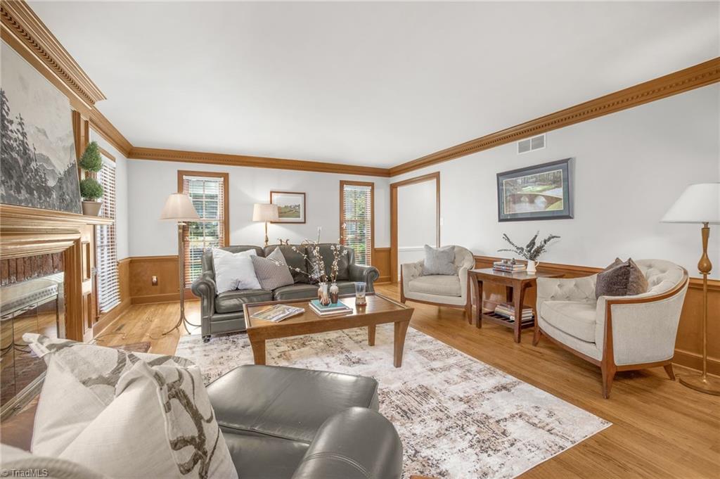 Greensboro, North Carolina 27410, United States, 4 Bedrooms Bedrooms, ,4 BathroomsBathrooms,Residential,Active,188019