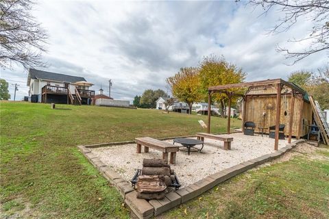 A home in Mount Airy