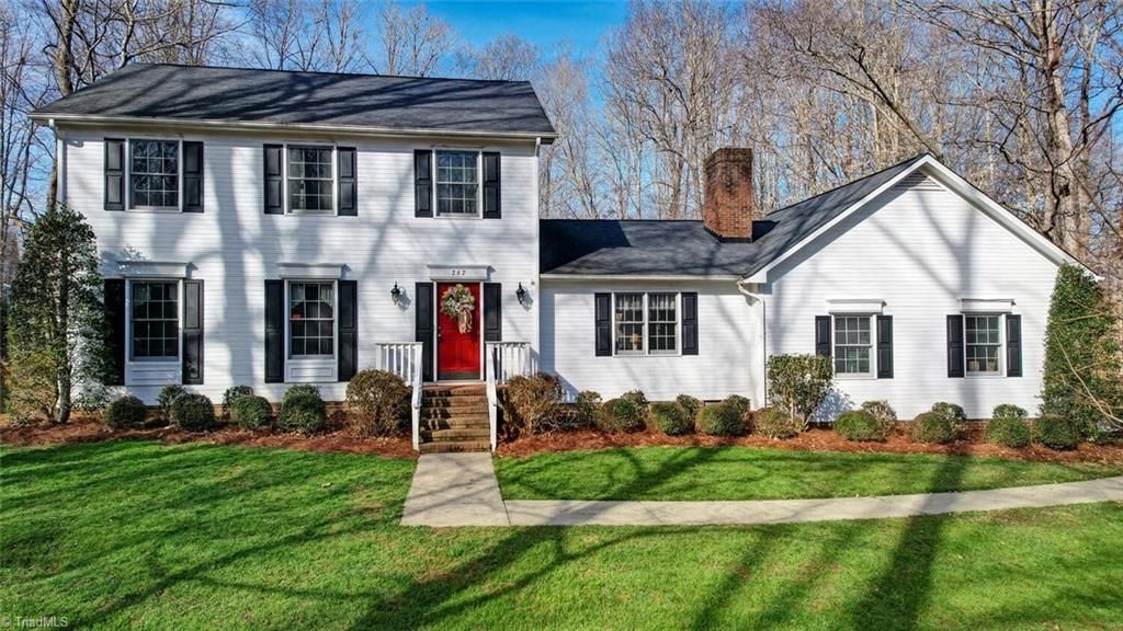 Photo of 262 Glendale Circle, Eden, NC 27288 (MLS # 1207729)