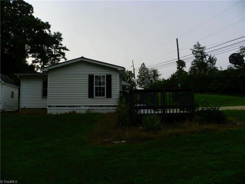 Photo of 189 High Bluff Drive, Lexington, NC 27295 (MLS # 1229348)