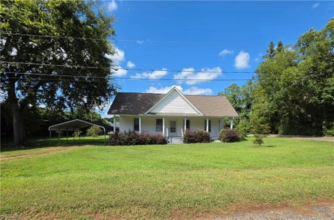 Homes For Sale - 130 Loop Street<br/> Davie County, Mocksville, NC 27028