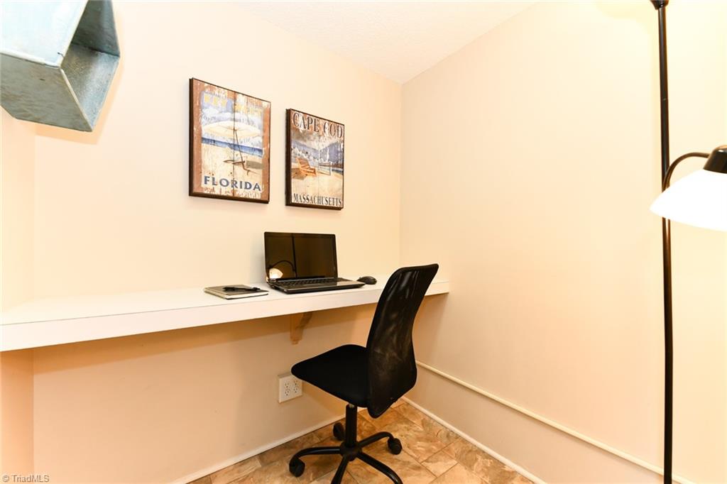 1101 N Elm Street #304, Greensboro, North Carolina image 14